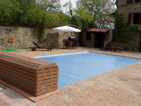 Belastbar bis 100kg/m2 Wasserdichte Automatische Poolabdeckung mit Polycarbonat-Lamellen