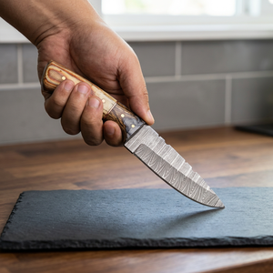 Couteau à lame fixe Drop Point en acier Damas, manche en bois Pakka bleu, couteau de survie pour le camping et le bricolage - Garantie 3 ans, prix abordables - Product Image 2