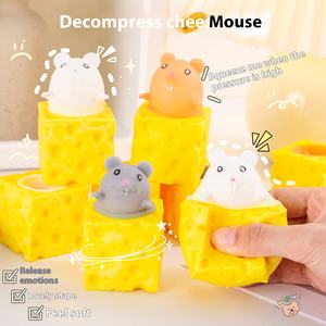 Atacado Sensorial Fidget Squeeze Brinquedos para Crianças Descompressão Squishy Plástico Queijo Mouse Pinch Música Vent <span class=keywords><strong>Squirrel</strong></span> Cup - Product Image 2