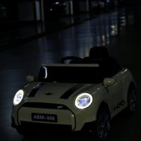 Jouet de conduite électrique pour tout-petits, UTV, amortisseur, quatre roues, voiture, télécommande parentale, vitesse réglable, véhicule