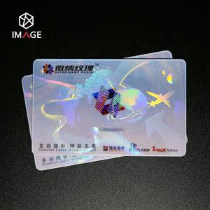 Superposition holographique manuelle pour cartes d'identité PVC PETG | Sécurité à double couche et conception personnalisée - Product Image 4
