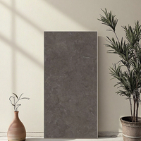 750x1500 Carreaux de porcelaine de série de pierre brute gris foncé Revêtement de sol antidérapant non poreux Carreaux de mur en céramique épaisse pour le hall de l'hôtel