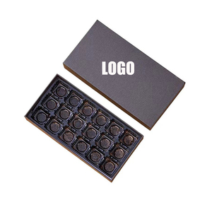 Carton alimentaire en papier kraft <span class=keywords><strong>chocolat</strong></span> de luxe personnalisé spécial en forme de coeur fraises trempées feuille UV mignon boîte de bonbons de dessin animé - Product Image 2
