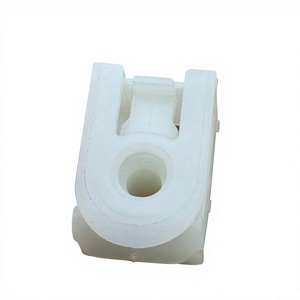 Para BMW: Clip de base de tuerca de guardabarros delantero en forma de C 07147311312 para reparación/reemplazo - Product Image 1