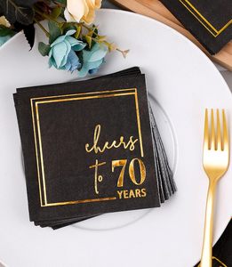 Servilletas <span class=keywords><strong>de</strong></span> Cóctel 'Cheers to Years' - Servilletas Desechables para <span class=keywords><strong>Cumpleaños</strong></span>, Servilletas para Bebidas o Aniversario <span class=keywords><strong>de</strong></span> Boda en Negro y Dorado (70 Años) - Product Image 5