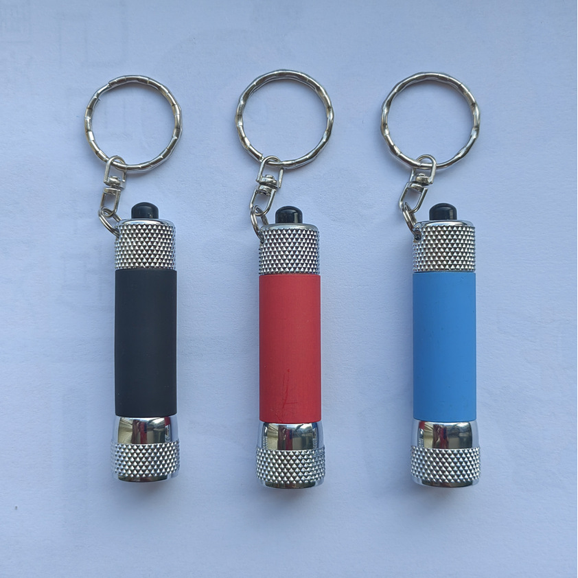 ไฟฉาย LED 3 ดวง พื้นผิวเคลือบยาง