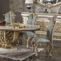 Table de salle à manger avec incrustation en bois de bouleau royal et ensemble de table et chaise de salle à manger au design unique doré
