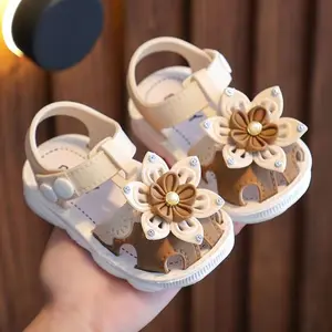 2023 детская Роскошная обувь с особым дизайном, детская пляжная уличная комнатная спальня, тапочки для малышей