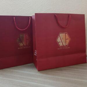 Luxury <b>Red</b> <b>Paper</b> Gift Bags With Gold Hexagon Logo Hot Stamped Handle For Business Shopping - Product Image 6