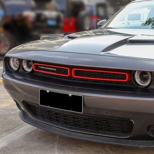 Moldura Decorativa para Parrilla Delantera ABS de Dodge Challenger, Color Rojo y Negro, Compatible con Modelos 15-20 - Product Image 2