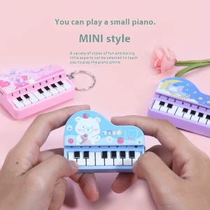 Jincan Factory Wholesale New Mini Bench Piano Keychain Music Piano Game Machine Bag Pendant Educational Toy Gift for Children - Product Image 5