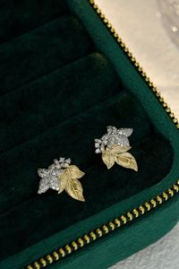 Pendientes de Diamantes con Hoja Pulida en Oro Amarillo de 18k, Joyería Real Xinfly - Product Image 2