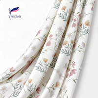Weißer bedruckter Polyester-Georgette-ähnlicher 4-Wege-Stretch-Gewebe mit Aquarell-Blumenmuster für Kleider, Sofas, Hochzeiten, Jungen & Mädchen