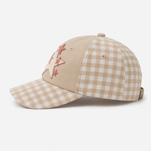 Gorra Trucker Ajustable de 6 Paneles con Parche de Chenilla Personalizado de T&L Fashionable, con Gamuza Sintética Premium y Malla Estructurada en la Parte Trasera para Hombre - Product Image 4