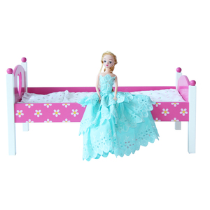 Cama de Madera <span class=keywords><strong>Rosa</strong></span> de Nuevo Diseño con Cabecero en Forma de Corazón y Patrón Floral, Muebles de Juguete para Niños para Jugar a las Casitas - Product Image 1