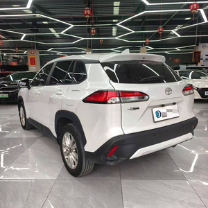 Toyota Corolla Cross d'<span class=keywords><strong>occasion</strong></span> 2022-2023, SUV à conduite à gauche, boîte automatique, sièges en cuir, essence, dépôt requis - Product Image 2
