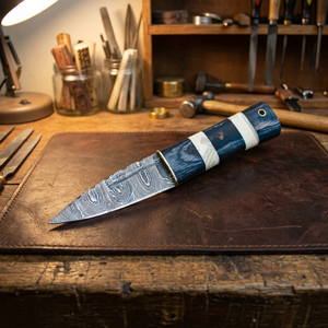 Couteau de chasse Sgian Dubh en acier Damas fait main avec manche en bois personnalisé, couteau écossais pour kilt des Highlands - Product Image 2