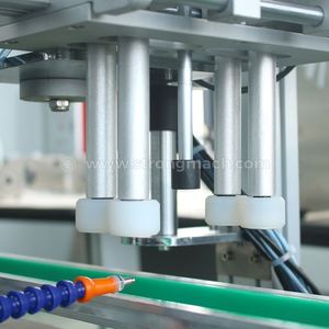 Máquina Tapadora Automática de Gran Tamaño para Línea de Producción de 2 Metros, Tapadora de Rosca para Botellas de Bebidas, Detergente para Ropa y Gel de Ducha - Product Image 4
