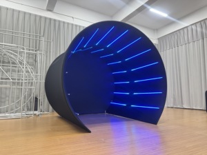 Cabina de Fotos 360 con Iluminación LED, Marco Personalizado para Eventos, Cabina de Fotos Portátil - Product Image 1