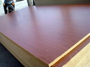 Panneau MDF brut / Panneau MDF mélaminé pour la décoration de meubles, fibre de bois de bois dur (peuplier, pin ou combiné) E0, E1 ou <span class=keywords><strong>E2</strong></span> - Product Image 6