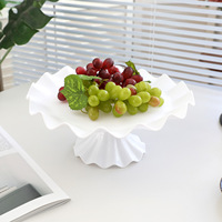 Présentoir à gâteaux européen en plastique à bords ondulés, noir et blanc, pour mariage, table de desserts, décoration de fête d'anniversaire, vente en gros