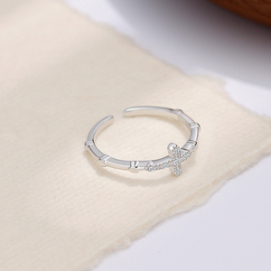 Anillo de Plata de Ley 925 Auténtica con Cruz Lateral Exquisita de Fe, <span class=keywords><strong>Esperanza</strong></span> y Amor, Anillos Apilables de Compromiso con Circonita Cúbica para Mujer - Product Image 5