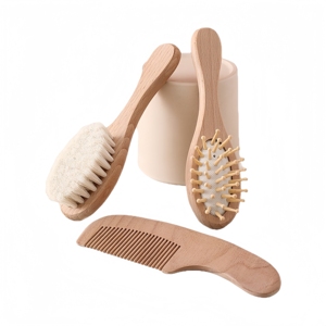Nuevo Set de Cuidado del Cabello para Bebés, <span class=keywords><strong>Cepillo</strong></span> de Lana Suave con Mango de Madera de Haya <span class=keywords><strong>Natural</strong></span>, <span class=keywords><strong>Cepillo</strong></span> de Masaje de Silicona, Kit de Aseo para Recién Nacidos, Caja de Regalo para Bebés - Product Image 1