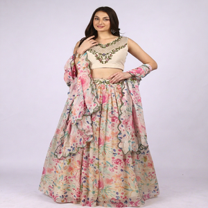 Le meilleur choix pour les fêtes : Lehenga Choli imprimé pour femmes avec dupatta en organza et travail de perles – Tenue élégante pour les festivals - Product Image 1