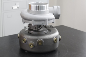 Оригинальный новый морской турбокомпрессор GP J135A 1001619228 для двигателя Weichai BAUDOUIN 6M33D, 495 кВт/1800 об/мин, гарантия 2 года - Product Image 6