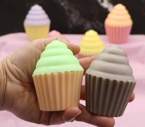 Juego <span class=keywords><strong>de</strong></span> 3 coloridos juegos <span class=keywords><strong>de</strong></span> tazas grandes para pasteles, juguetes para fiestas <span class=keywords><strong>de</strong></span> cumpleaños para niños, favores <span class=keywords><strong>de</strong></span> juguetes para pasteles - Product Image 5