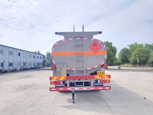 Camion-citerne pour le transport de diesel - Product Image 3