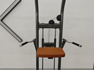 Equipo de entrenamiento de fuerza de máquina de asistencia de barbilla de inmersión de acero ajustable profesional con selección de carga de pasador para entrenamiento de piernas - Product Image 4