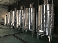 Réservoir de fermentation de vin en acier inoxydable 304 monocouche de 500L, 1000L, 2000L, 10000L