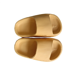 Sandales de loisirs en EVA pour enfants, semelle souple, respirantes, pantoufles à <span class=keywords><strong>cheville</strong></span> épaisses, chaussures de maison et de salle de bain toutes saisons pour garçons et filles - Product Image 4