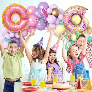 Nuovo <span class=keywords><strong>set</strong></span> per il primo <span class=keywords><strong>compleanno</strong></span> della ragazza dei sogni di macaron a tre ciambelle - Product Image 3