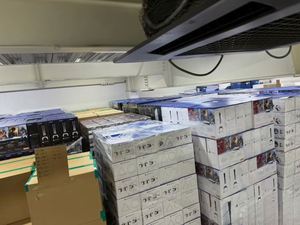 คอนโซลเกมขนาด1TB 825GB พร้อมเกม10เกมและตัวควบคุมพิเศษสำหรับ-sonys PS5 Pro - Product Image 4