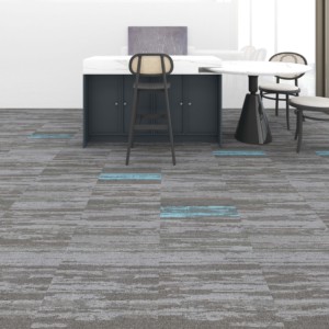 Красочные экологически чистые Pp ковровые плитки Роскошные противоскользящие коммерческие ковровые плитки для офиса казино ковровые плитки - Product Image 1