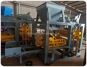 Qt4-25 Automatische Kleinschalige Blok Beton Holle Blok Maken Bakstenen <span class=keywords><strong>Machine</strong></span> Gewone Bakstenen <span class=keywords><strong>Machine</strong></span> En Trolley Van Zimbabwe - Product Image 6