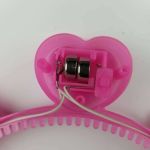 Nifactory fabrika fiyat şeytan boynuzları şekil parlayan plastik bantlar Led ışık up promosyon hediye cadılar bayramı kostüm Neno parti Favor - Product Image 5