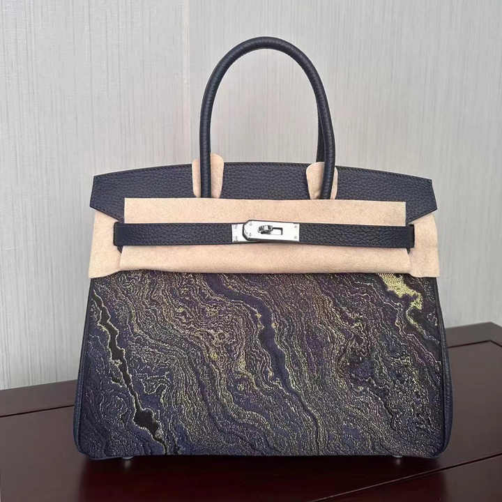 Light Luxury Designer Ladies Handbag High Quality Custom Hand Embroidered Leather Handbags