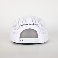 Gorra deportiva personalizada de 5 paneles al por mayor, gorra bordada en 3D, estilo deportivo informal desgastado liso para ciclismo con agujeros láser en la espalda