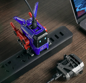 Cargador Rápido Plegable GravaStar A65 DogNitrogen 65W GaN PD 3.0 2C1A USB-C, Adaptador de Corriente con Diseño de Robot Mecánico - Product Image 5