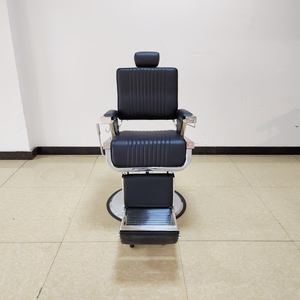 Fauteuil de Barbier Professionnel Vintage Entièrement Noir pour Hommes – Vente en Gros à Prix Abordable – Chaise de Salon de Coiffure - Product Image 2