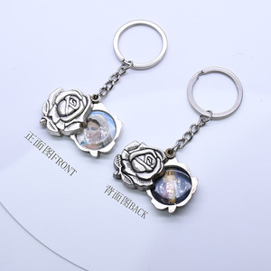 Porte-clés Rose 3D en Argent Vieilli, Alliage de Zinc, Impression Numérique, Ornement Cadeau Portable - Product Image 4