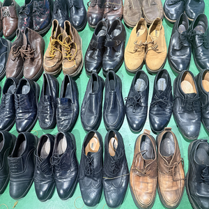 Chaussures d'occasion <span class=keywords><strong>en</strong></span> vrac, lots de chaussures usagées, <span class=keywords><strong>vente</strong></span> au Kenya, balles de chaussures usagées mixtes - Product Image 2
