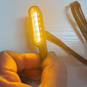 Luz de Giro para Motocicleta 12V con Base de Aluminio, Se Vende en Pares - Product Image 2