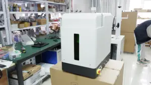 Draagbare Kleine Vezel Laser 20W 30W 50W 100W Cnc Desktop Fiber Lasermarkeermachine