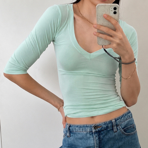 Camiseta de punto ajustada con manga hasta el codo, cuello en V, color liso, básica, sencilla, informal, de moda, de verano, corta - Product Image 5