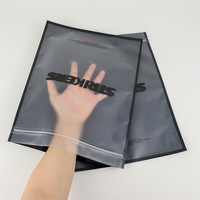 Sacs d'emballage personnalisés pour vêtements avec fermeture éclair, sacs d'emballage en plastique noir givré, pochettes pour vêtements, sacs de shopping avec logos
