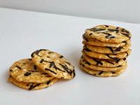 Vente flash Biscuits aux algues Snacks japonais Gâteau de riz rond Croustillants de riz Snacks de céréales